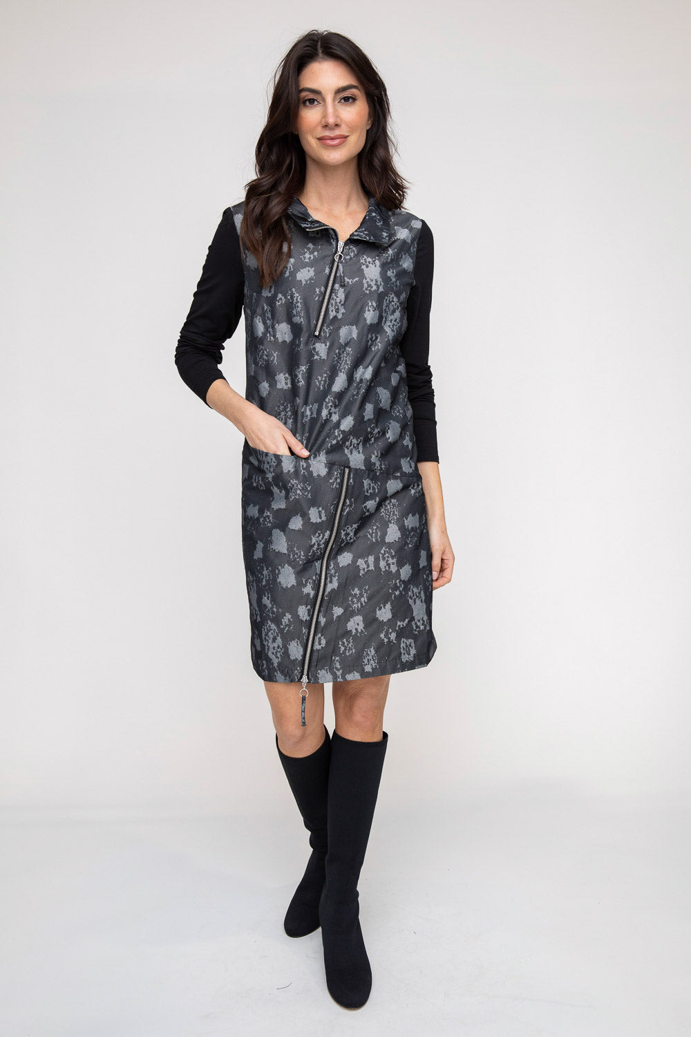 LIV-Habitat-Clothing-PerfectSculpt-Artist-Dress-Black-Pattern