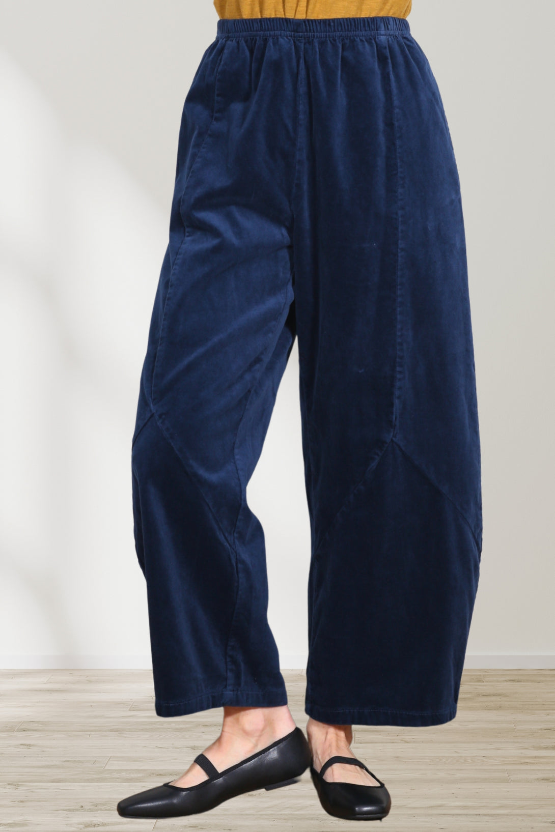 CutLoose-Womens-Clothing-Barrel-Cropped-Casual-Pant-Velvet-Night-Blue