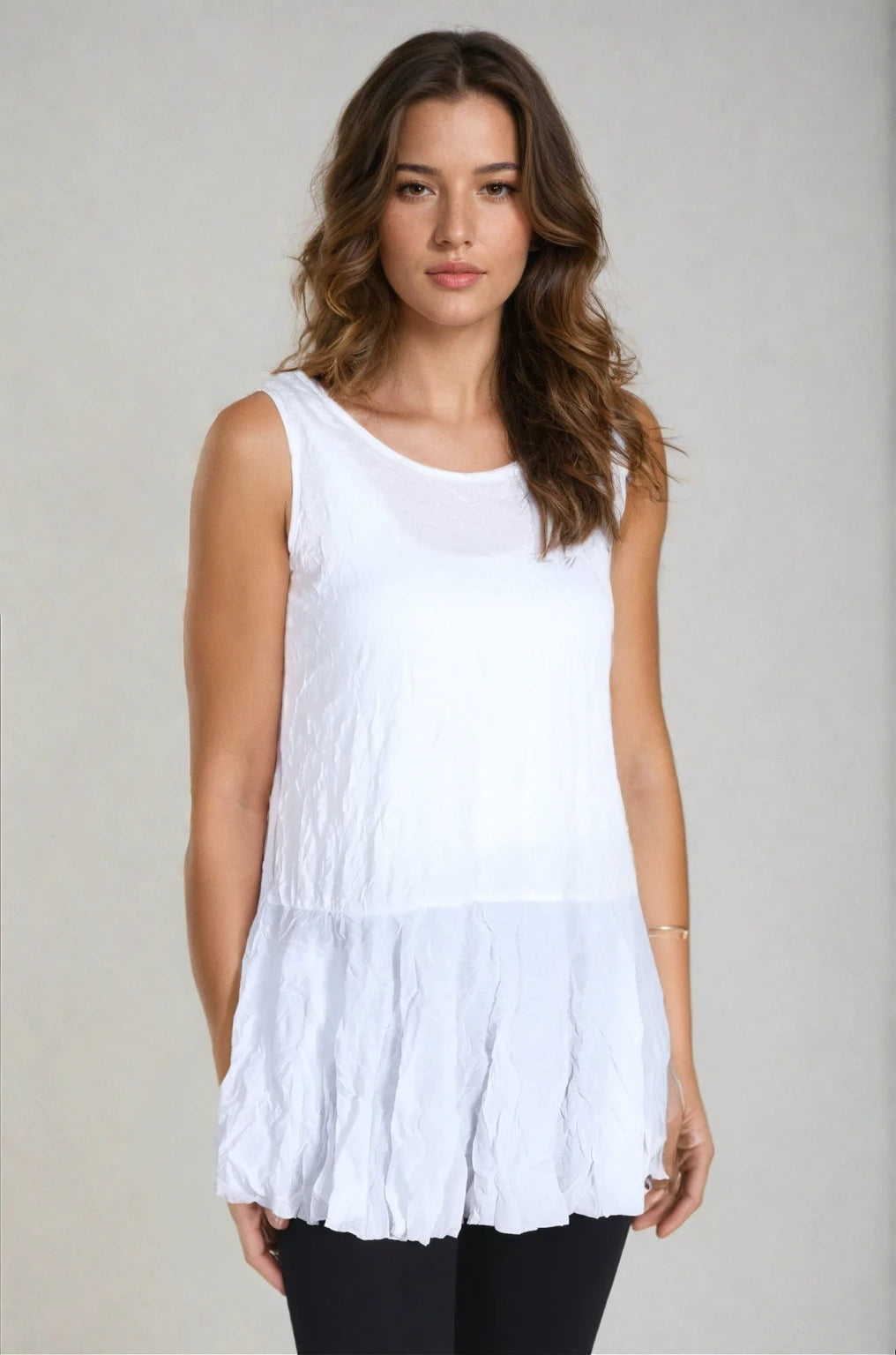 Chalet Sophia Layering Tank (Crinkle) {Black/white}