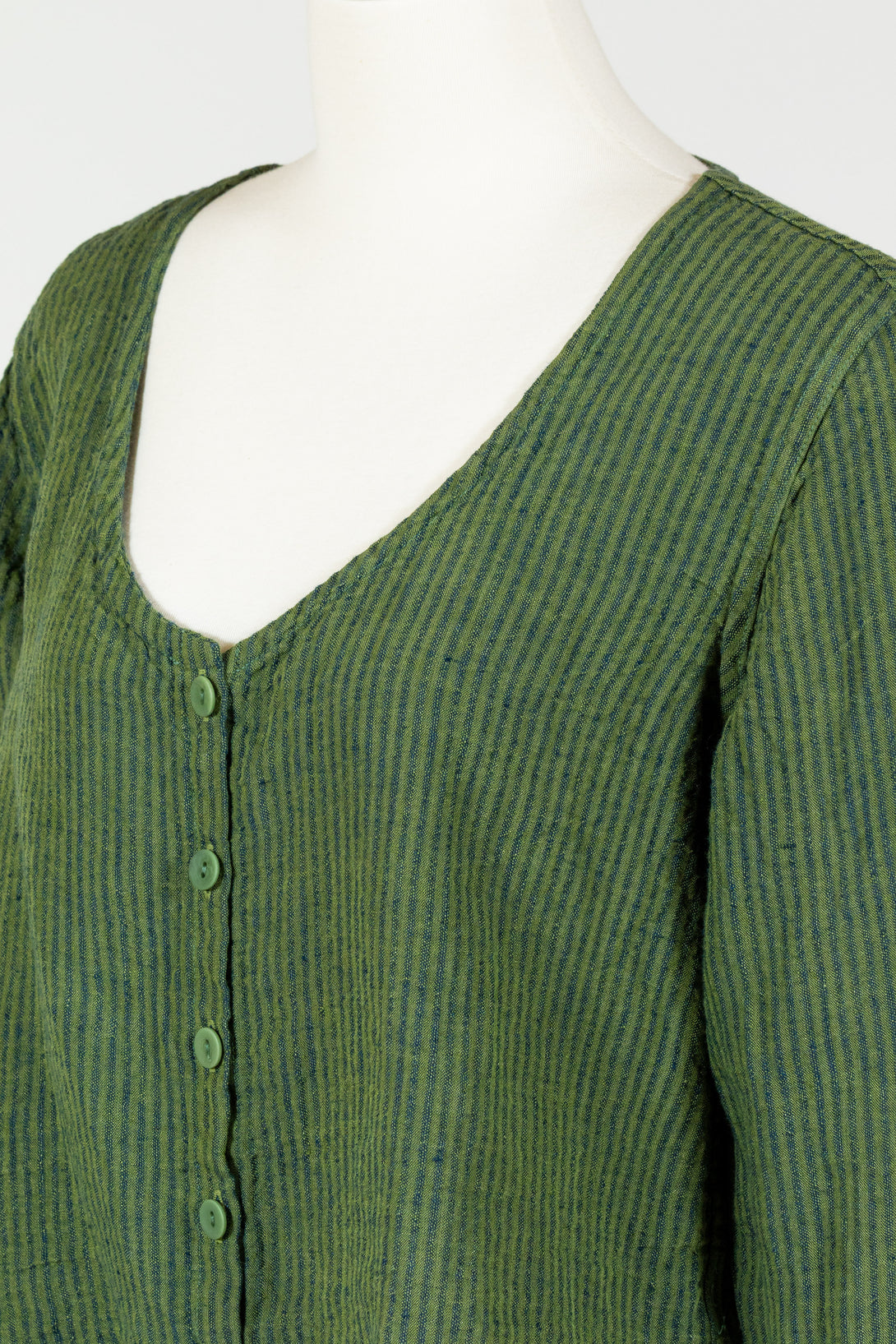 FLAX-Vee-Cardi-Twilight-Seersucker-Green-Stripe