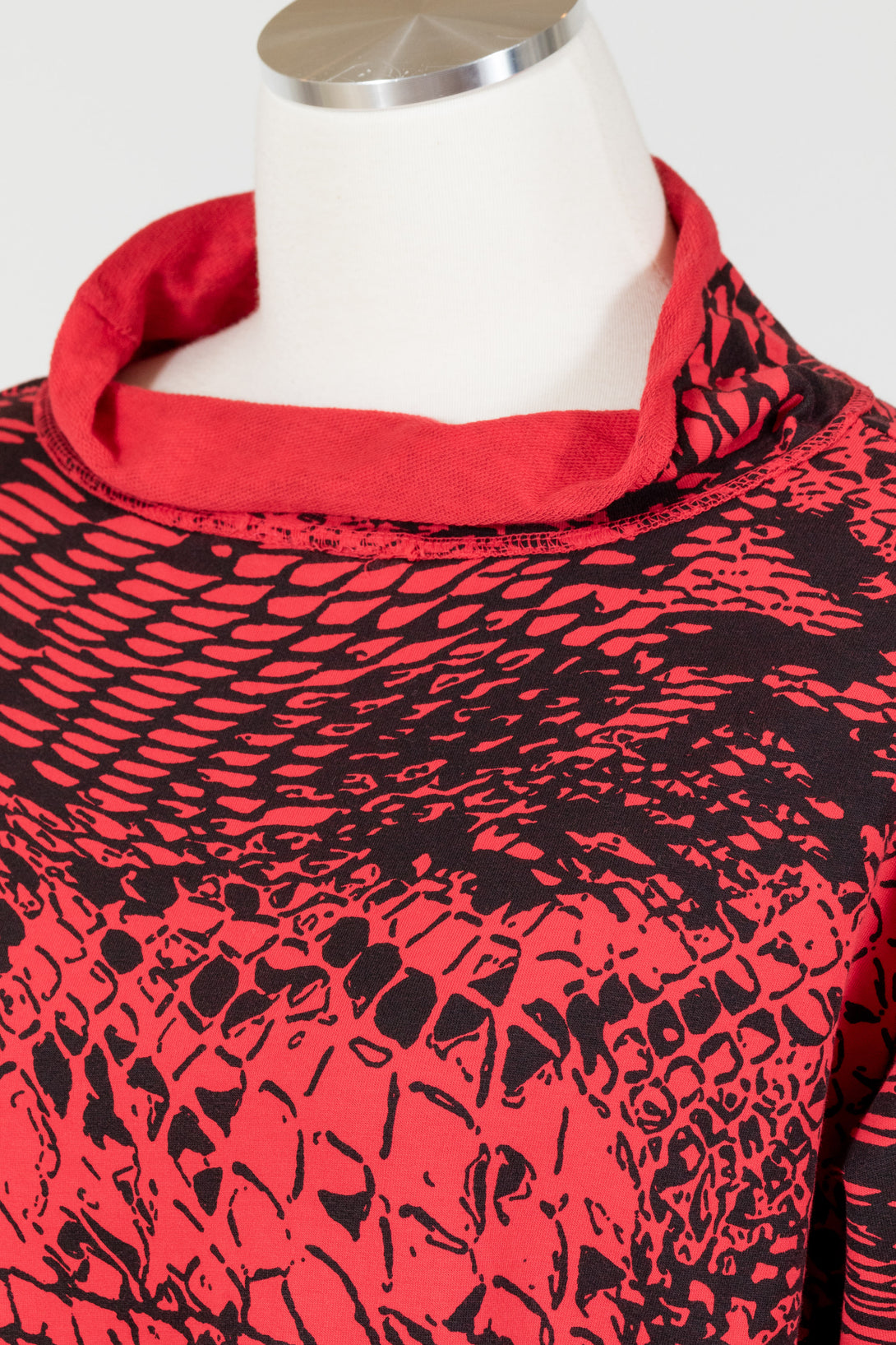 PrairieCotton-Relaxed-Yoga-Top-Cotton-Ruby-Red