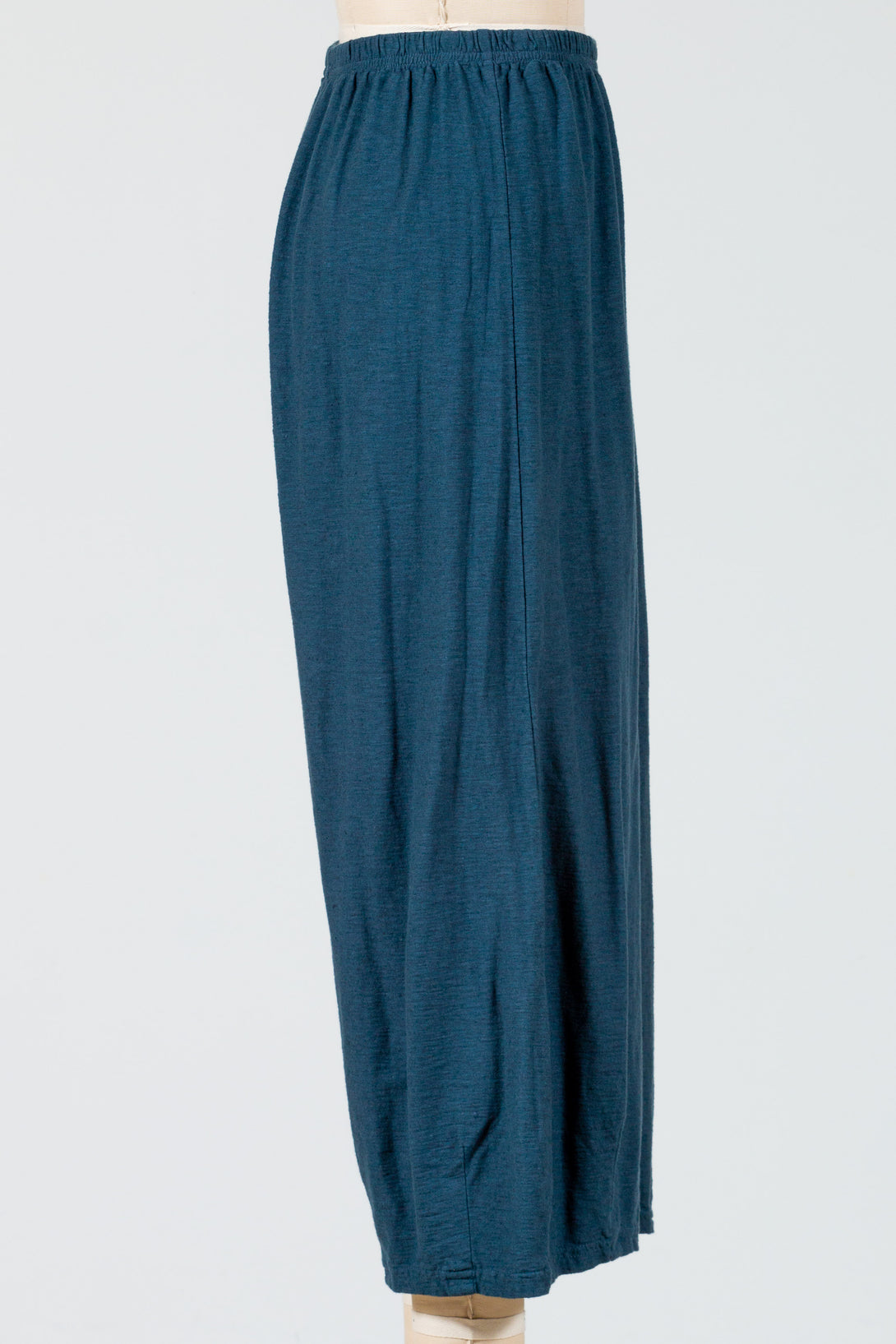 CutLoose-Clothing-Cropped-Pant-Darts-Night-Blue