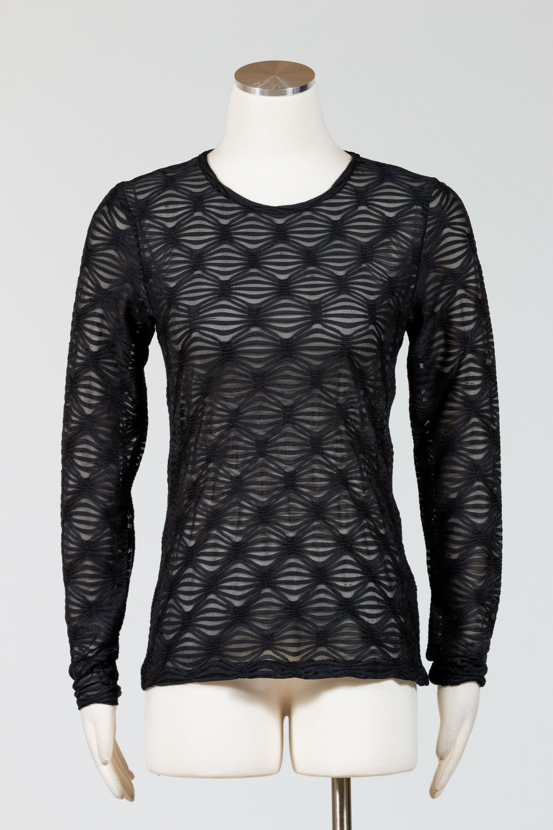 Kozan-Clothing-Mika-Tee-Mesh-Polyester-Spandex-Pitch-Black-Pattern