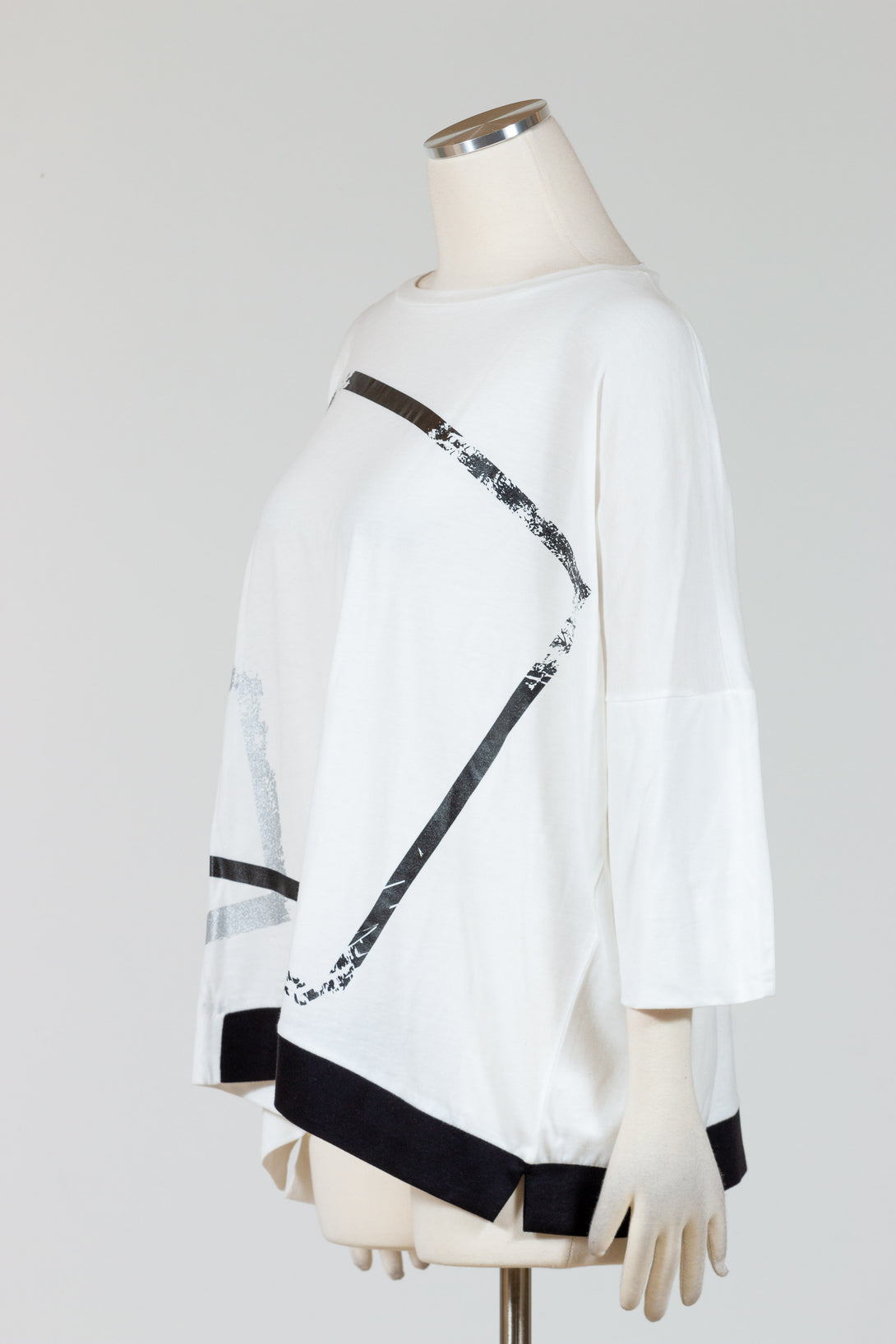 OzaiNKū-Clothing-Top-Cube-Tee-White