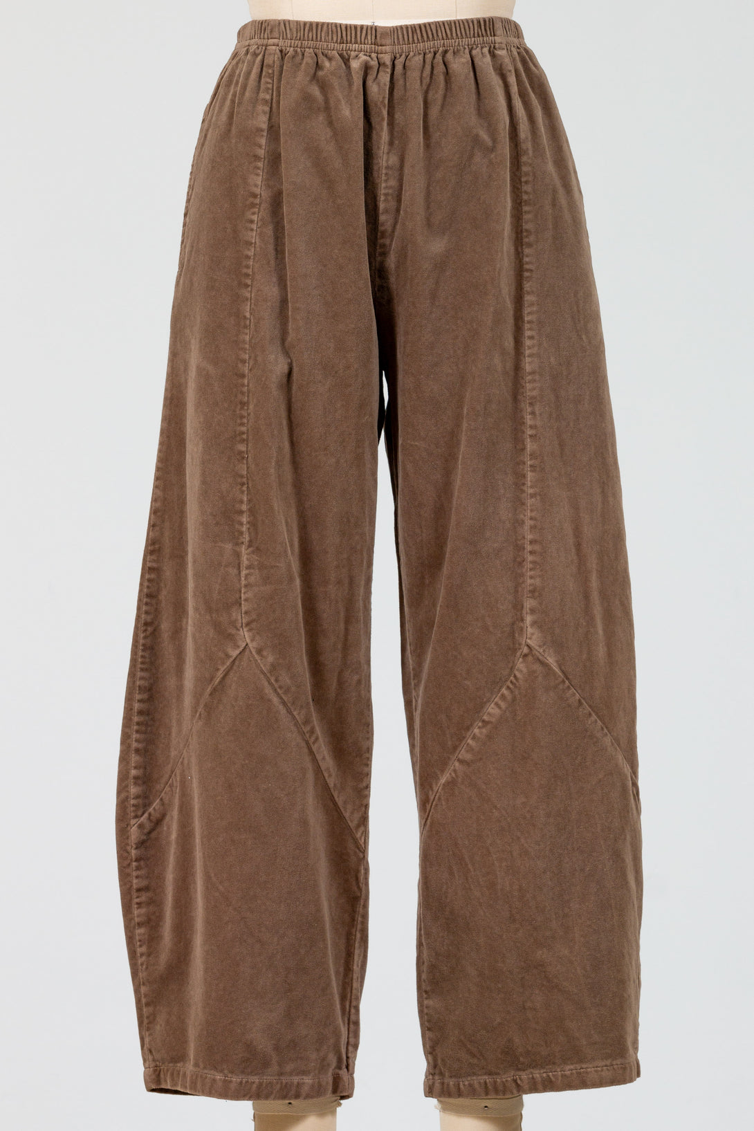 CutLoose-Womens-Clothing-Barrel-Cropped-Casual-Pant-Velvet-Saddle-Brown