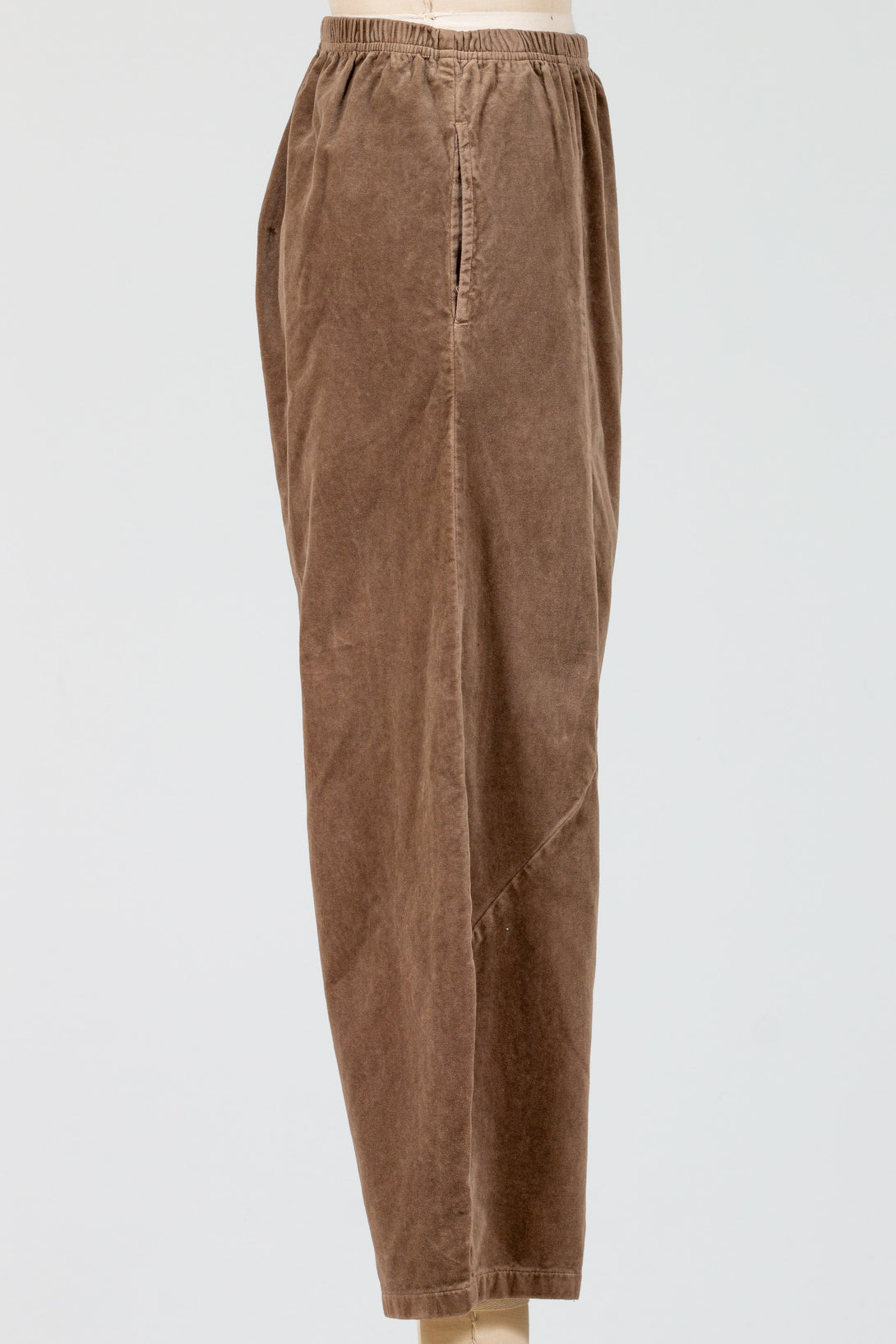 CutLoose-Womens-Clothing-Barrel-Cropped-Casual-Pant-Velvet-Saddle-Brown