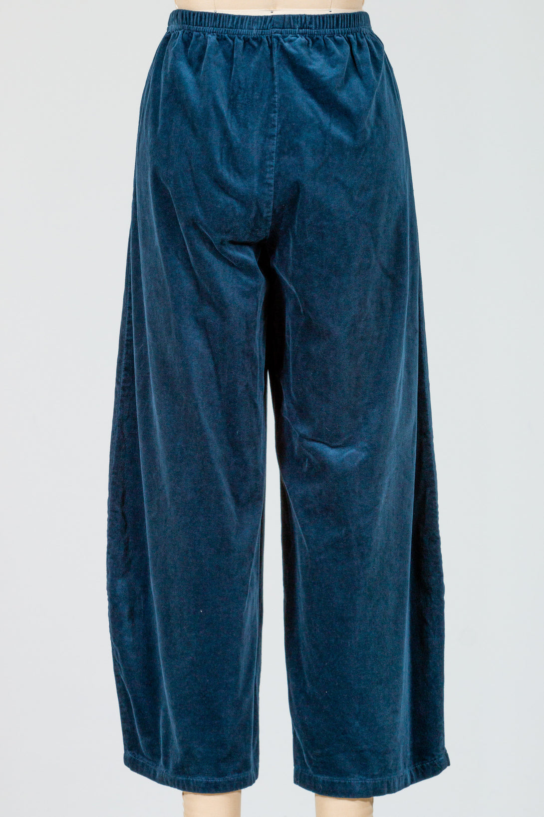 CutLoose-Womens-Clothing-Barrel-Cropped-Casual-Pant-Velvet-Night-Blue