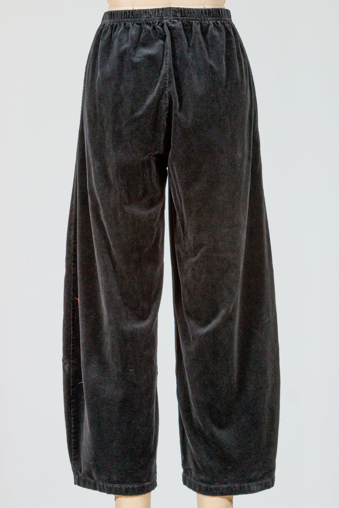 CutLoose-Womens-Clothing-Barrel-Cropped-Casual-Pant-Velvet-Black