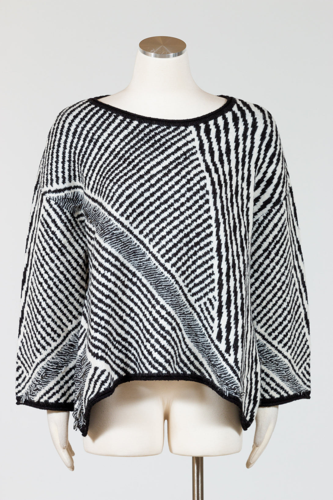 LIV-Habitat-Womens-Clothing-Striped-Fringe-Sweater-Black-White