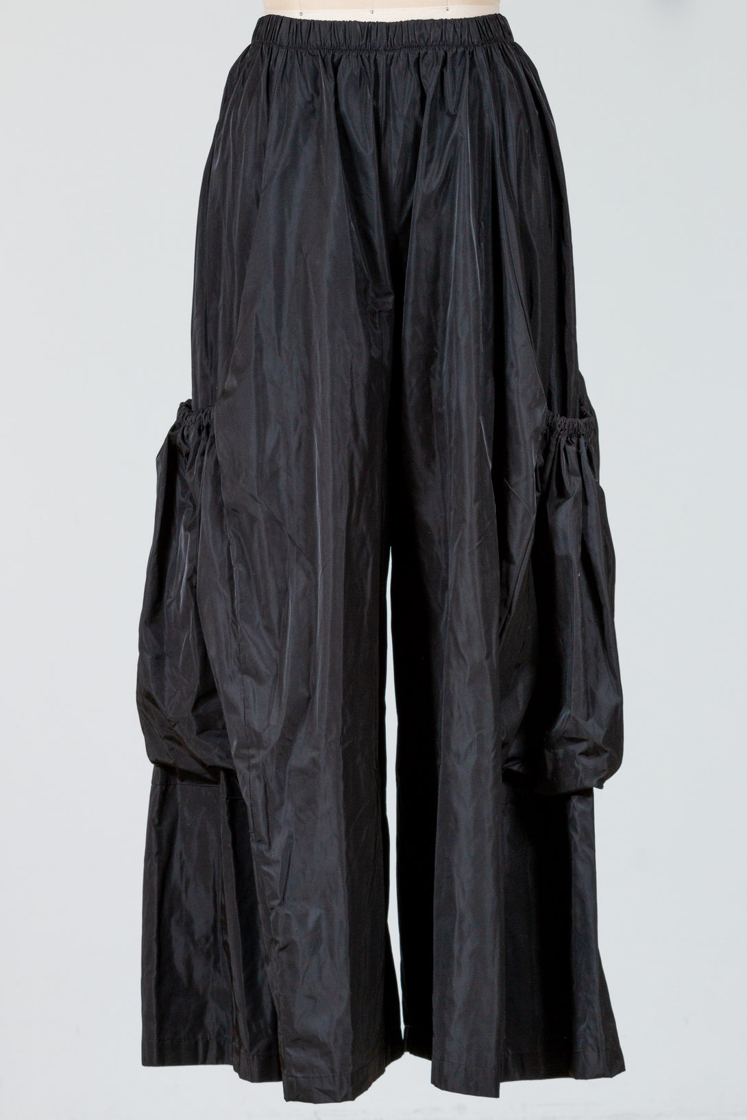 Planet-LaurenG-BigPocket-Pant-Black