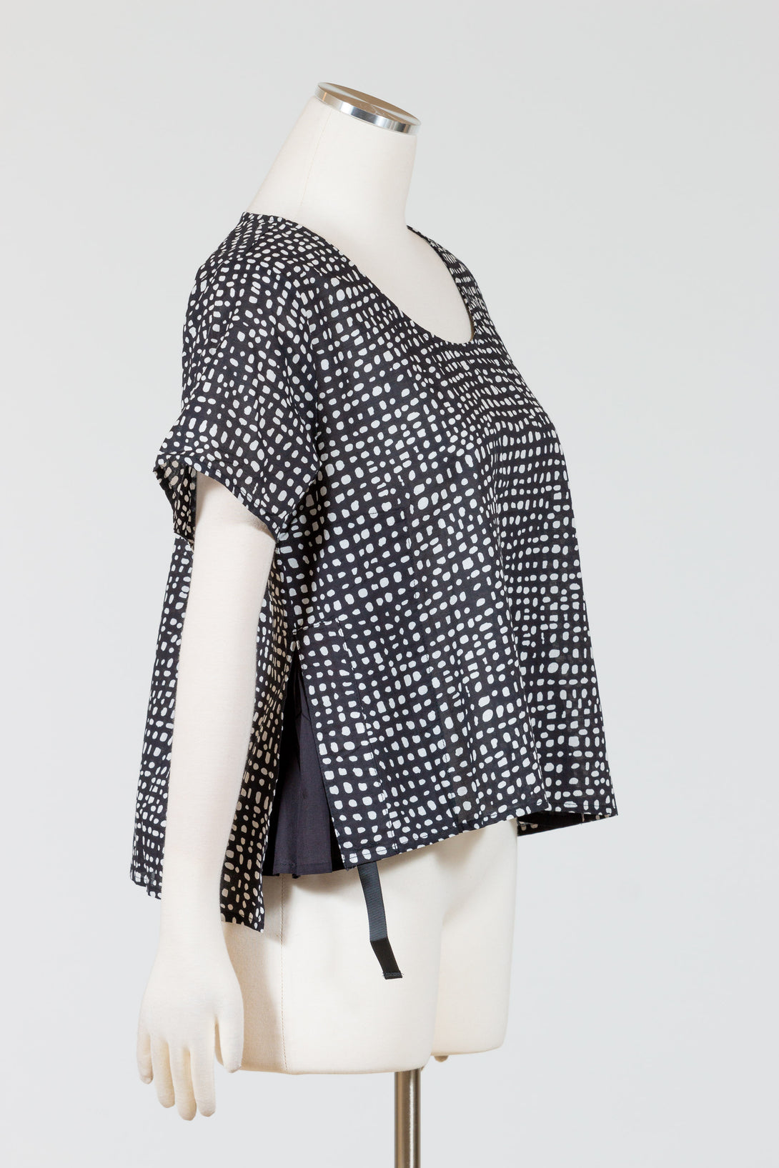 Tulip-Womens-Clothing-Gwyneth-Top-Shirt-Woven-Loose-Cotton-Black-Dot