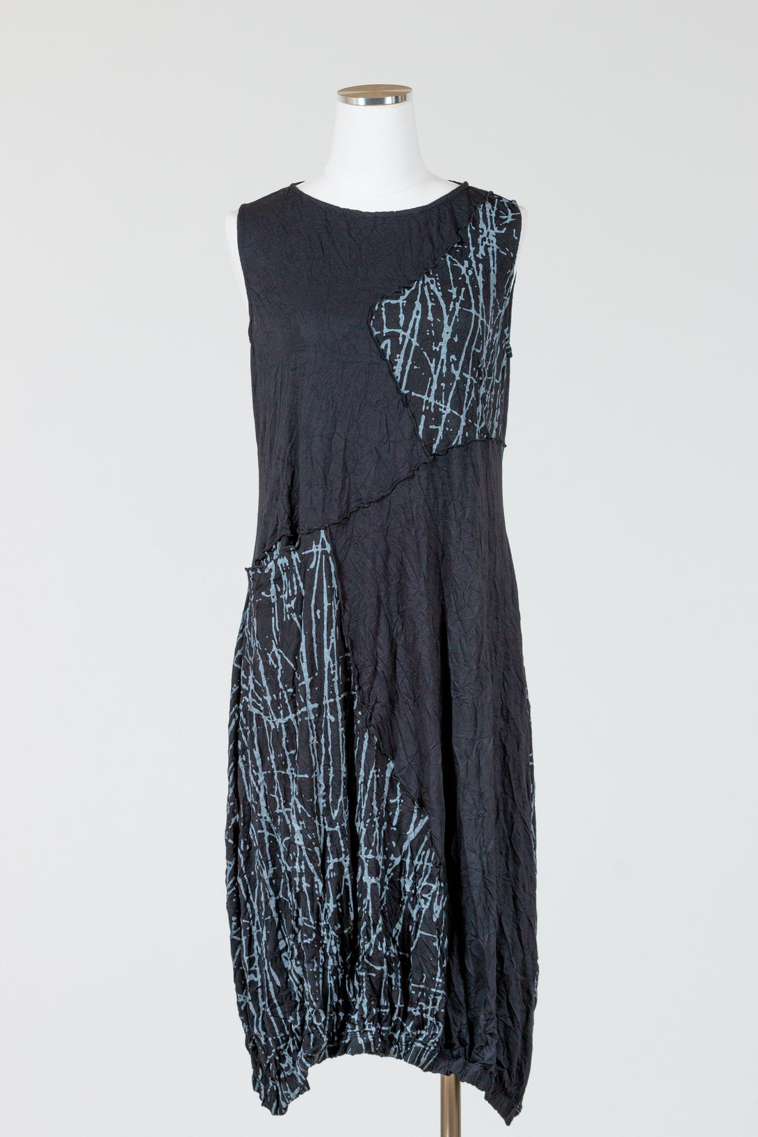 Chalet-Womens-Clothing-Jillian-Dress-Sleeveless-Bamboo-Print-Black