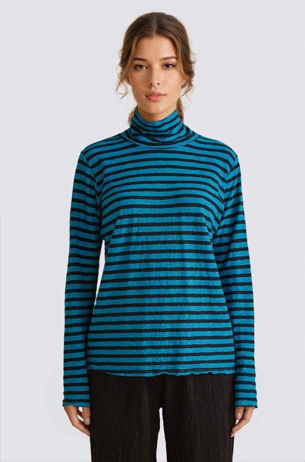 Long Sleeve Turtle Neck