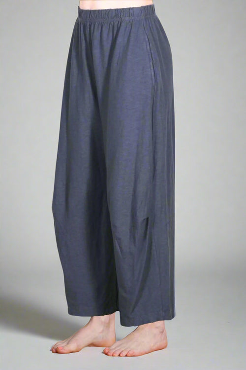 Tuck Pant with Pockets