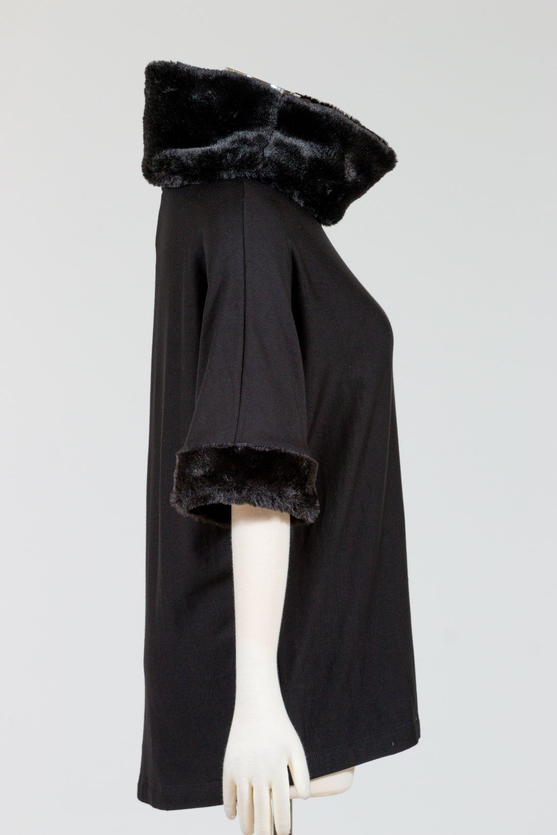 Capote-Scarlett-CowlNeck-Tunic-Fur-Black